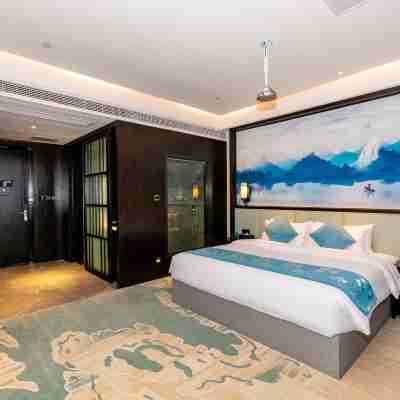 Jinxuan Select Hotel (Xiaogan East Railway Station Yintai City Branch) Rooms