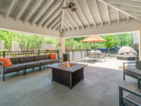 キャンドルウッド スイーツ オーバーン by IHG リーのホテル