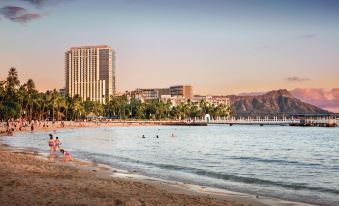 Ka Laʻi Waikiki Beach, LXR Hotels & Resorts