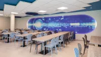 Kyriad Poitiers - Jules Verne Site du Futuroscope Hotels in Шассней-дю-Пуату
