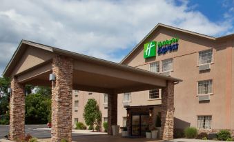Holiday Inn Express MT. Pleasant - Scottdale
