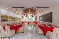 Vienna International Hotel (Hezhou Zhaoping Government Affairs Center) فنادق في جاوبينغ