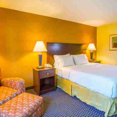 Holiday Inn Express & Suites Richland Rooms