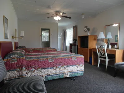 The Lionstone Inn Motel and Cottages Hotels in Нью Глазго