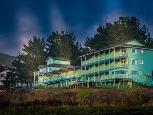 Inn of the Lost Coast