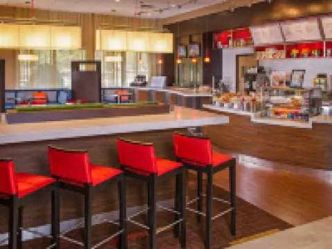 كورت يارد باي ماريوت سيكوكوس ميدولاندز فنادق في سيكوكس