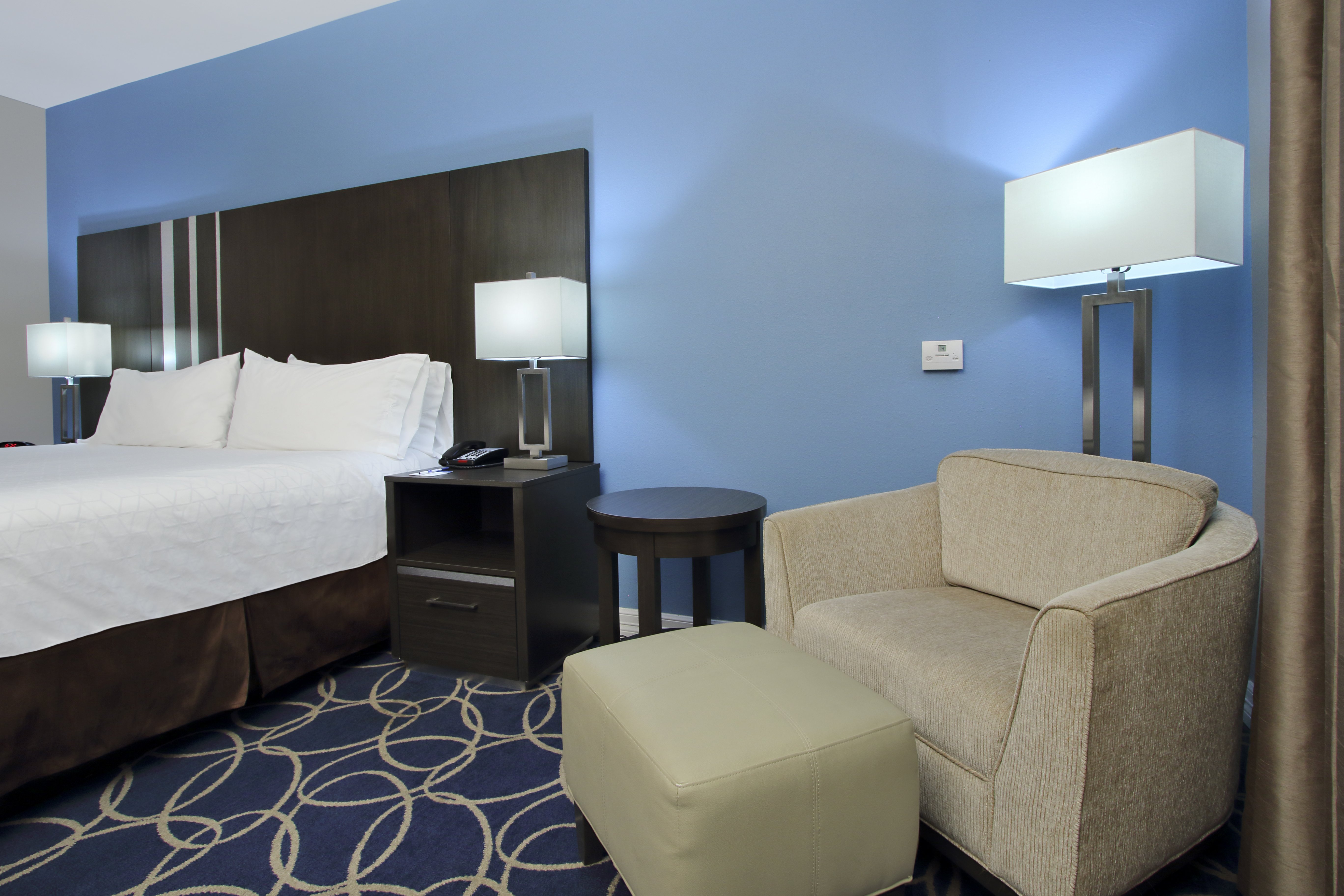 Holiday Inn Express and Suites Houston North - IAH Area, an Ihg Hotel