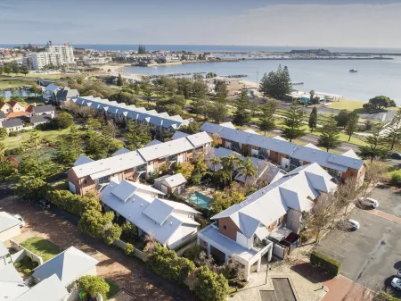 Quest Bunbury Отели в г. Pelican Point