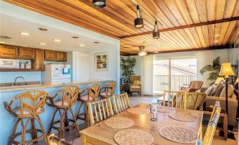 Seagull 404: Beachfront Condo W/Pool & Sundeck! Perfect for Couples or Families! 2 Bedroom Condo