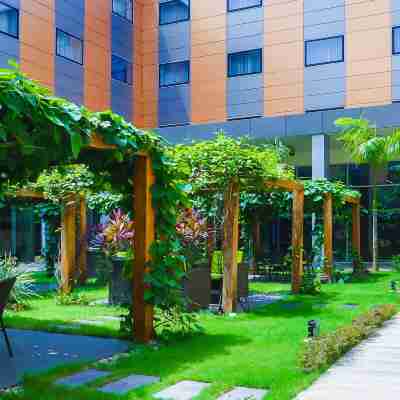 Radisson Blu Abidjan Airport Hotel Exterior