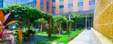 Radisson Blu Abidjan Airport Отели рядом с Аэропорт Феликс Уфуэ-Буаньи