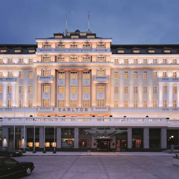 Radisson Blu Carlton Hotel Bratislava Отели рядом с достопримечательностью «Голубая церковь (Церковь Св. Елизаветы)»