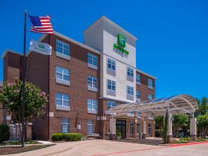 Holiday Inn & Suites Dallas-Addison