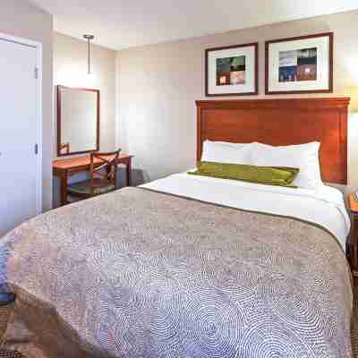 Candlewood Suites Tulsa NE - Owasso Rooms