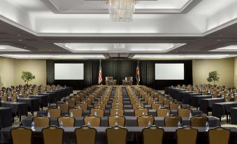 DoubleTree by Hilton Colorado Springs