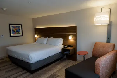 Holiday Inn Express & Suites Mckinney - Frisco East Отели в г. Мак-Кинни
