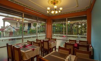 OYO 207 Hotel Cirrus