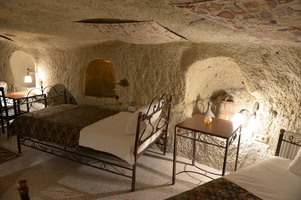 Caravanserai Cave Hotel