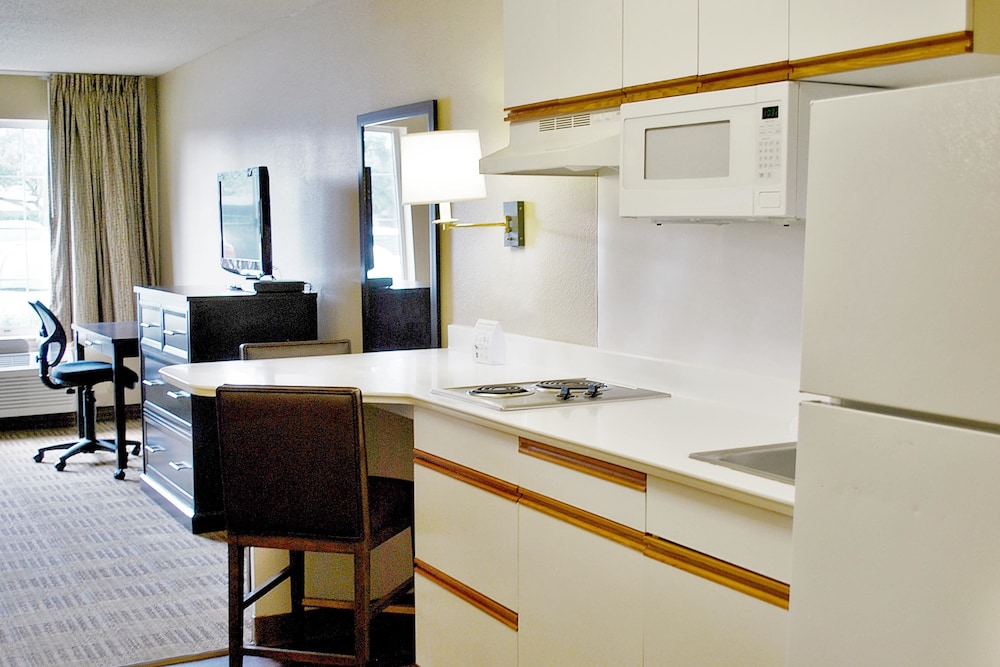 Extended Stay America Suites - Los Angeles - Torrance - Del Amo Circle