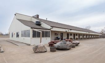 Fort Pierre Motel - Housity