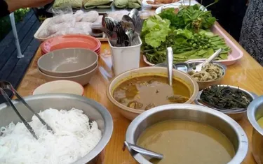 รูปภาพของชานไม้ชายเล