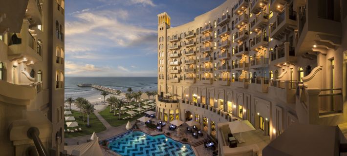 Bahi Ajman Palace Hotel Отели в г. Аджман