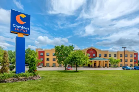 Comfort Suites Near Route 66 Отели в г. Спрингфилд