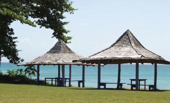 Canoe Bay Beach Resort