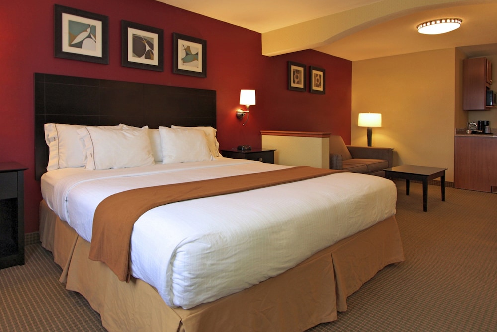 Holiday Inn Express Hotel & Suites Defiance, an Ihg Hotel