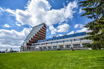 Hotel Panorama Resort Hotels near Strbske Pleso Lake
