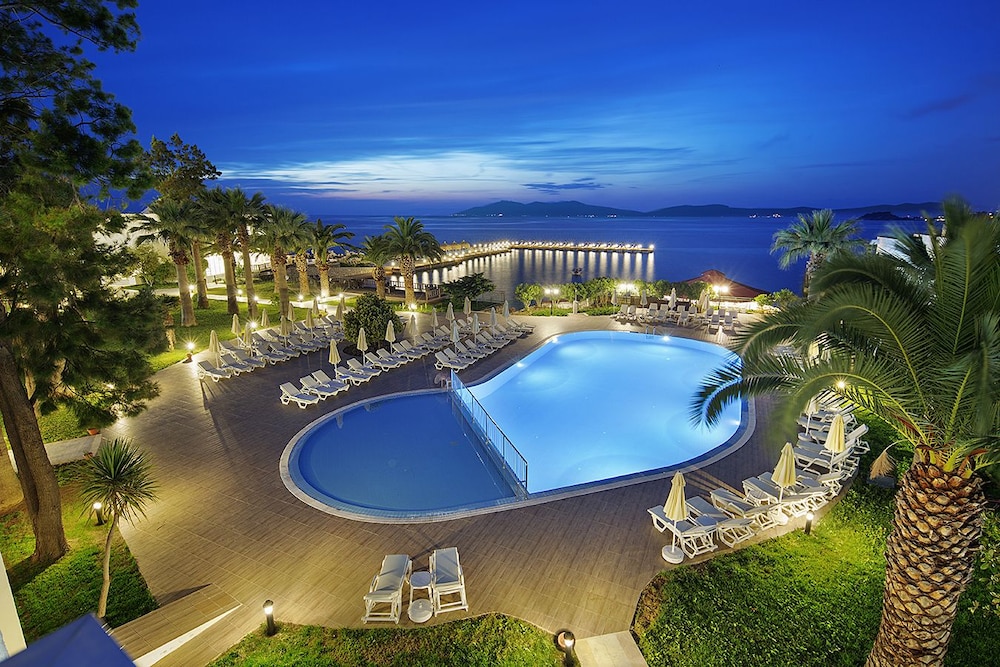 Le Bleu Hotel & Resort Kusadasi - Ultra All Inclusive