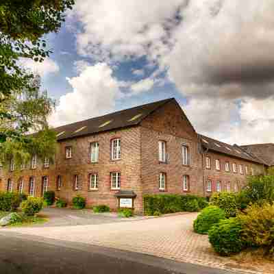 Landhaus Goddertzhof Hotel Exterior