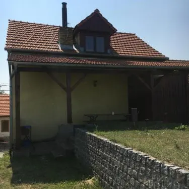 大比洛維采蒙蒂酒窖度假屋