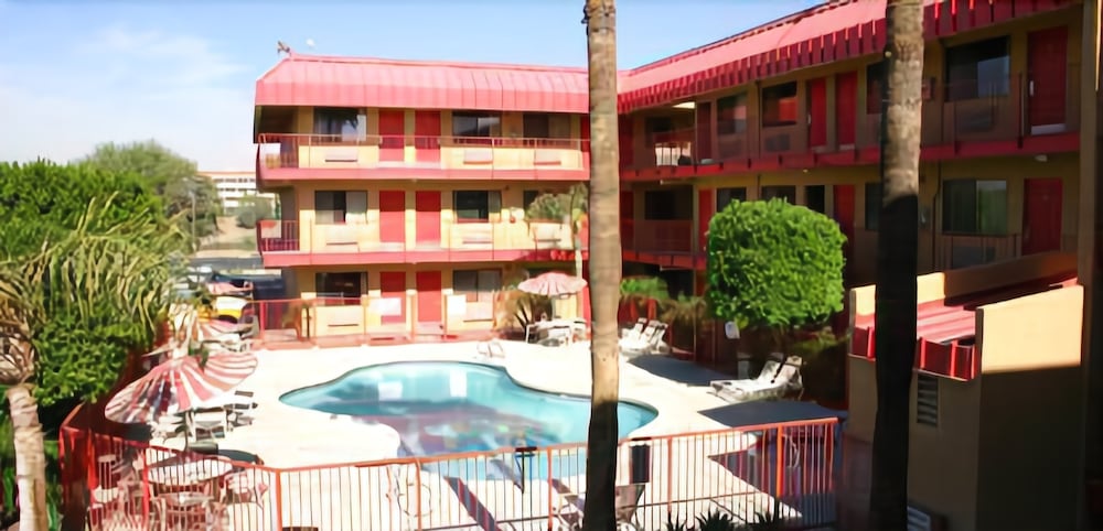 Travelers Inn - Phoenix