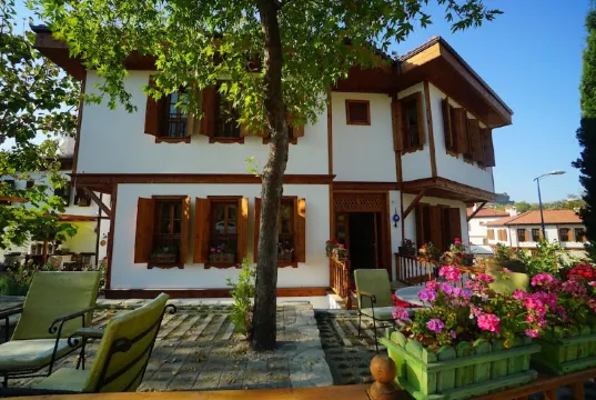 耶尼柯納克酒店