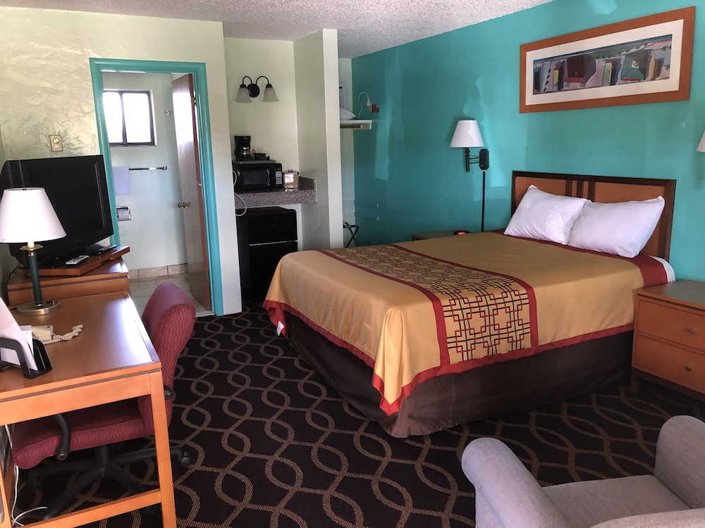 Klamath Motor Lodge