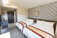 Idol Hotel Hotels near Cijin Windmill Park