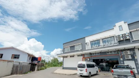 My Space Capsule Hotel Отели рядом с достопримечательностью «Остров Тимба Тимба»