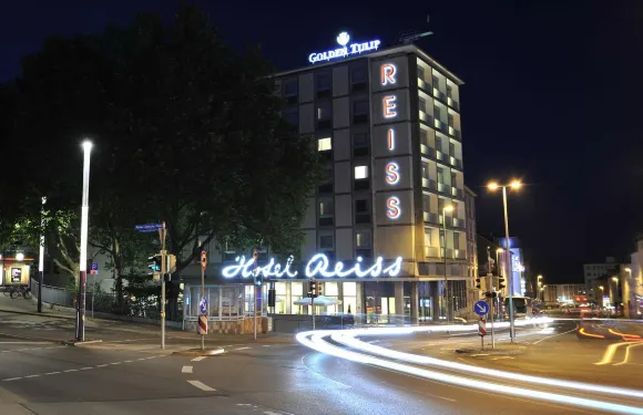 金色鬱金香卡塞爾瑞斯酒店