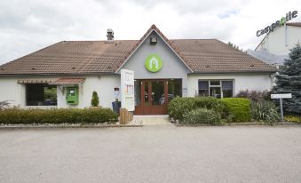 Campanile Saint Die - Housity