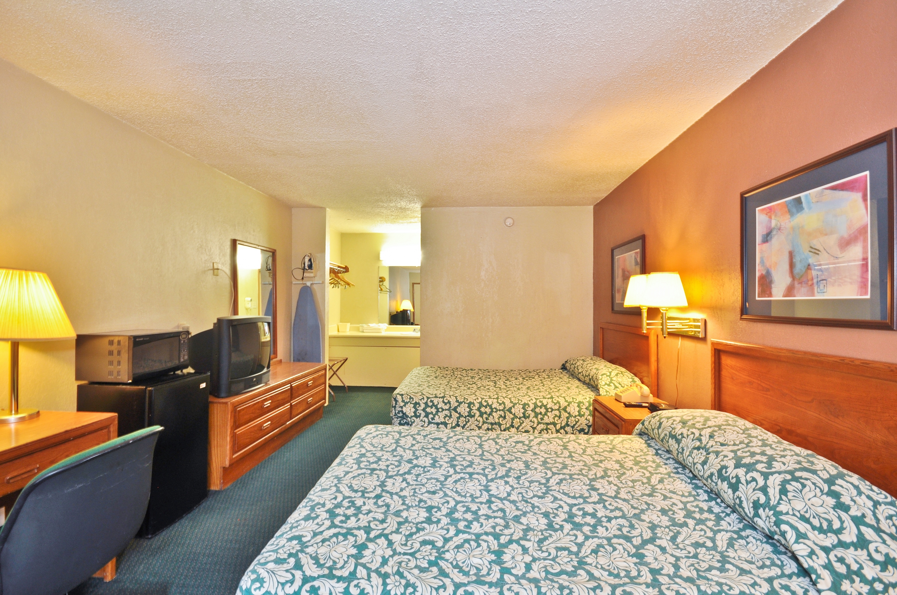 Country Hearth Inn & Suites Marietta