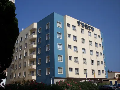 호텔 포르토 간디아 Playa Can 주변 호텔