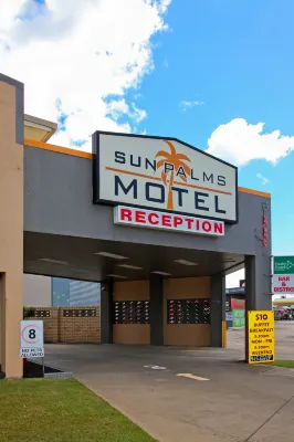 Sun Palms Motel