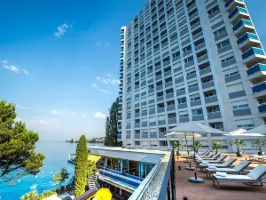 Hotel Mona