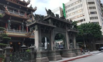 Linsen N. Rd. near Ningxia Night Market ,Taipei Station, Super Superior Suite for 2