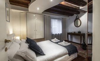 Doge's Palace Suite R&R