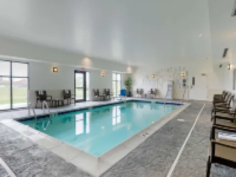 埃姆斯舒眠套房酒店-近ISU校園 埃姆斯酒店