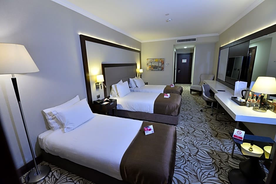 Ramada Hotel & Suites by Wyndham Istanbul Merter