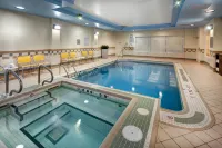 Fairfield Inn & Suites Toronto Airport Các khách sạn ở Mississauga