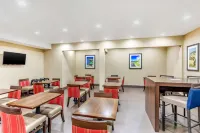 Comfort Inn & Suites Orange County John Wayne Airport - breakfast